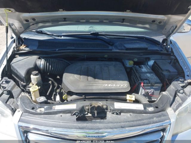2011 CHRYSLER TOWN & COUNTRY 2A4RR8DG5BR630926 Photo 9