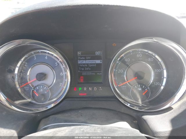 2011 CHRYSLER TOWN & COUNTRY 2A4RR8DG5BR630926 Photo 6