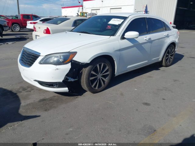 2013 CHRYSLER 200 1C3CCBCG0DN577956 Photo 1