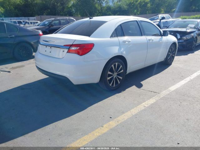 2013 CHRYSLER 200 1C3CCBCG0DN577956 Photo 3