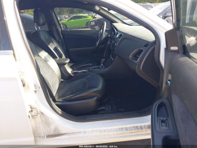 2013 CHRYSLER 200 1C3CCBCG0DN577956 Photo 4