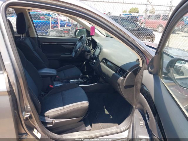 2020 MITSUBISHI OUTLANDER JA4AD2A32LJ001883 Photo 4