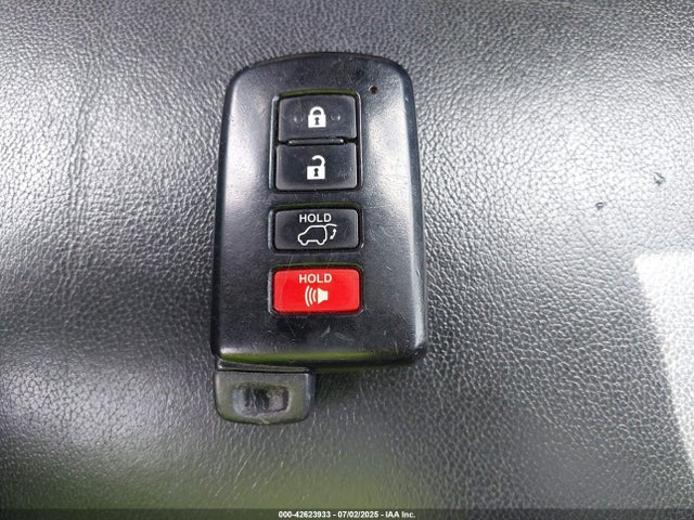 Продаж на аукціоні авто 2015 Toyota Highlander Xle V6, vin: 5TDJKRFH9FS135872, номер лоту: 42623933