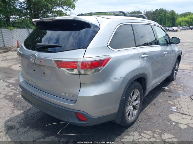 Продаж на аукціоні авто 2015 Toyota Highlander Xle V6, vin: 5TDJKRFH9FS135872, номер лоту: 42623933