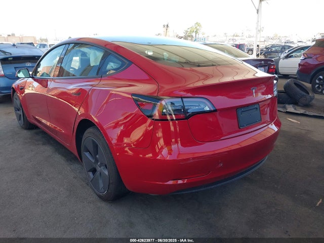 2022 TESLA MODEL 3 5YJ3E1EA3NF131986 Photo 2