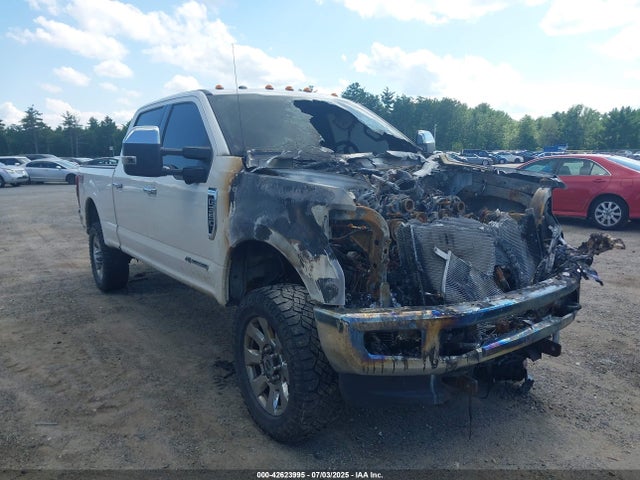 1FT8W3BT7HEC17666 Ford 2017