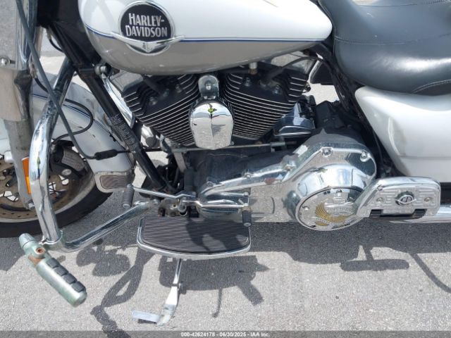 2009 HARLEY-DAVIDSON FLHRC 1HD1FR4179Y643212 Photo 8