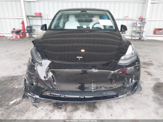 5YJYGDEF6LF049776 Tesla 2020