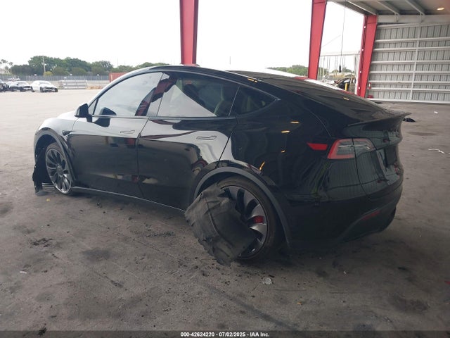 2020 TESLA MODEL Y 5YJYGDEF6LF049776 Photo 2