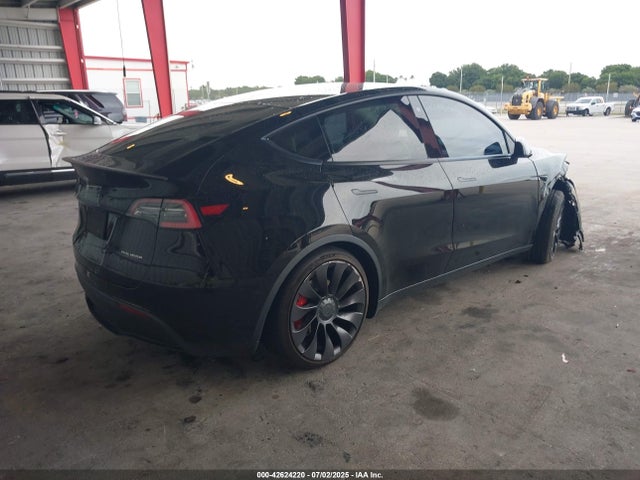 2020 TESLA MODEL Y 5YJYGDEF6LF049776 Photo 3