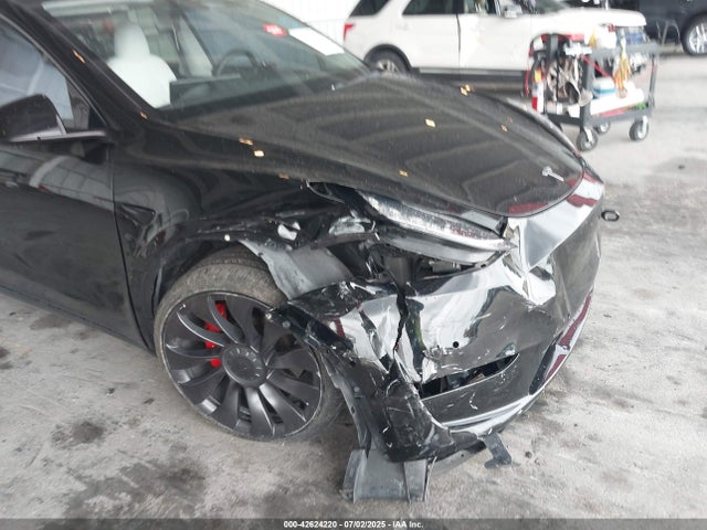 2020 TESLA MODEL Y 5YJYGDEF6LF049776 Photo 5