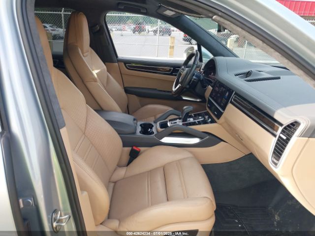 2021 PORSCHE CAYENNE WP1AF2AY3MDA36233 Photo 4