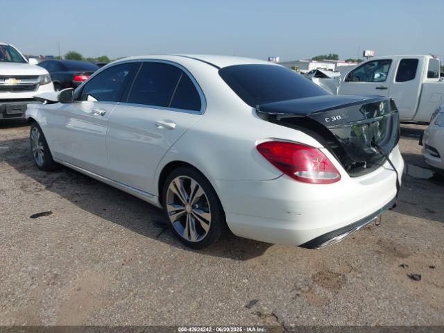2017 MERCEDES-BENZ C 300 55SWF4JB7HU227889 Photo 2