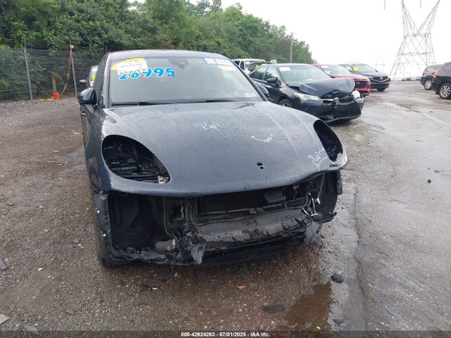 Porsche Macan 2018 WP1AA2A53JLB25189 Image 6