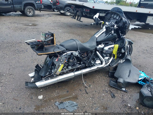 1HD1KBC14KB627319 Harley-Davidson Street Glide