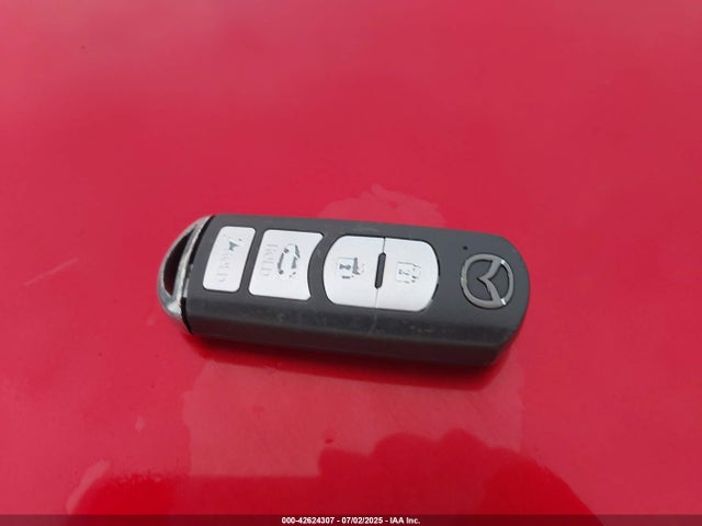 Mazda pe 2017 3MZBN1U76HM101587 Image 11