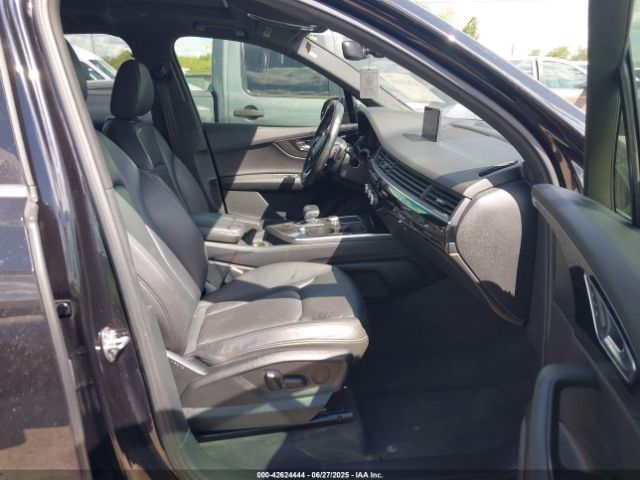 WA1LAAF72HD017790 Audi 2017