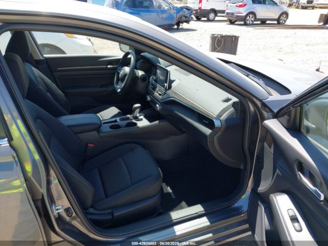 1N4BL4DV9SN367665 Nissan 2025