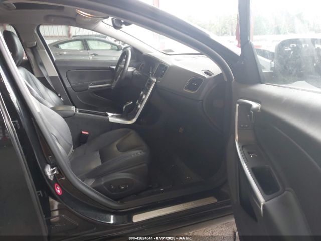 2018 VOLVO S60 INSCRIPTION LYV402HK9JB168968 Photo 4