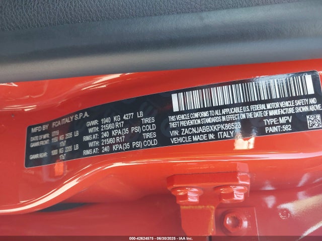 ZACNJABBXKPK86523 Jeep 2019