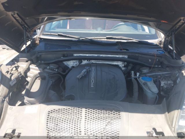 2018 PORSCHE MACAN WP1AA2A50JLB15798 Photo 9