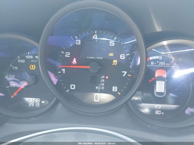 2018 PORSCHE MACAN WP1AA2A50JLB15798 Photo 6