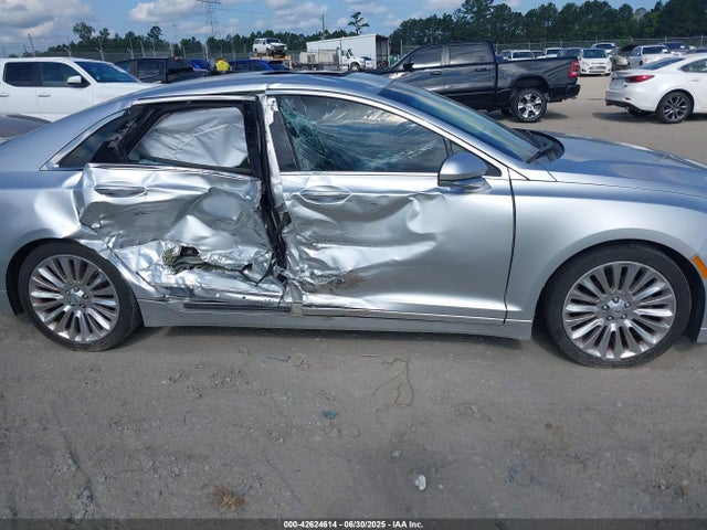 3LN6L2G96ER821995 Lincoln 2014