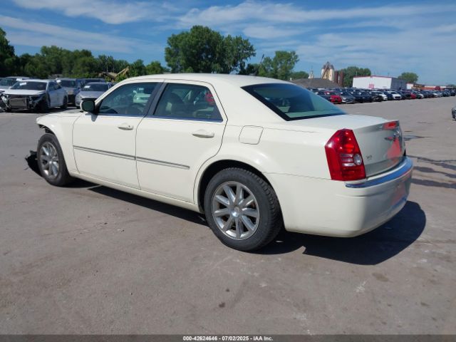 2008 CHRYSLER 300 2C3KA33G48H120184 Photo 2