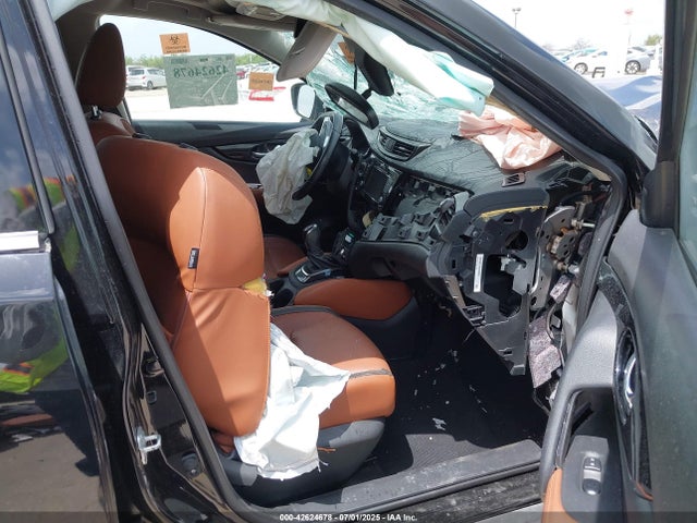 JN8AT2MTXJW470681 Nissan 2018