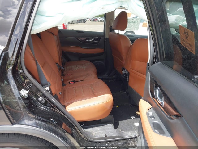JN8AT2MTXJW470681 Nissan 2018