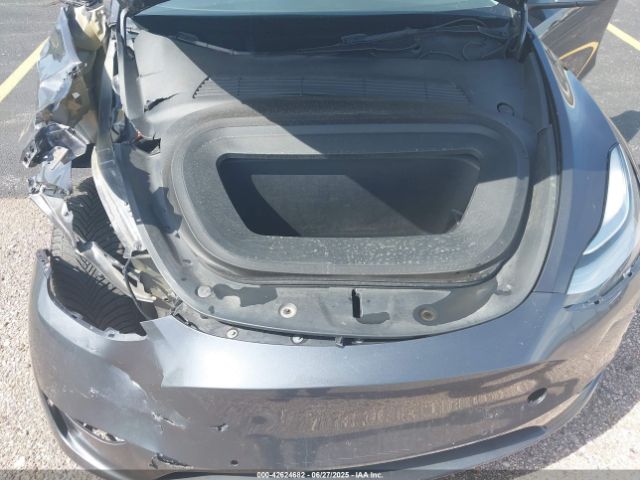 2021 TESLA MODEL Y 5YJYGDEE2MF241642 Photo 9