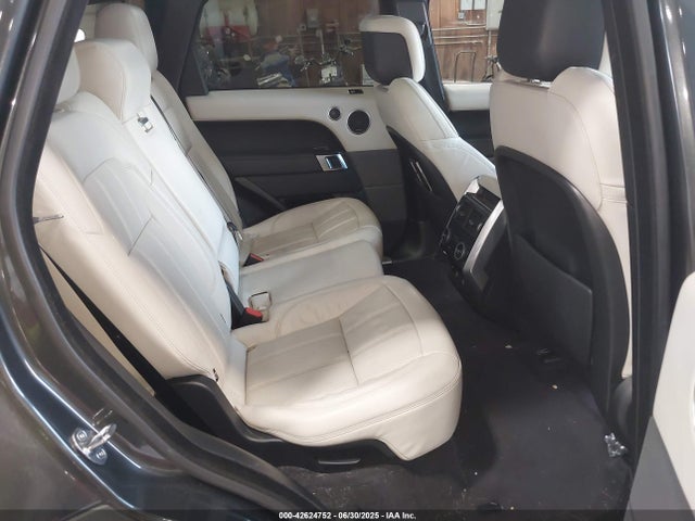 Land Rover aj133 s/c 2022 SALWR2SE4NA799635 Image 8