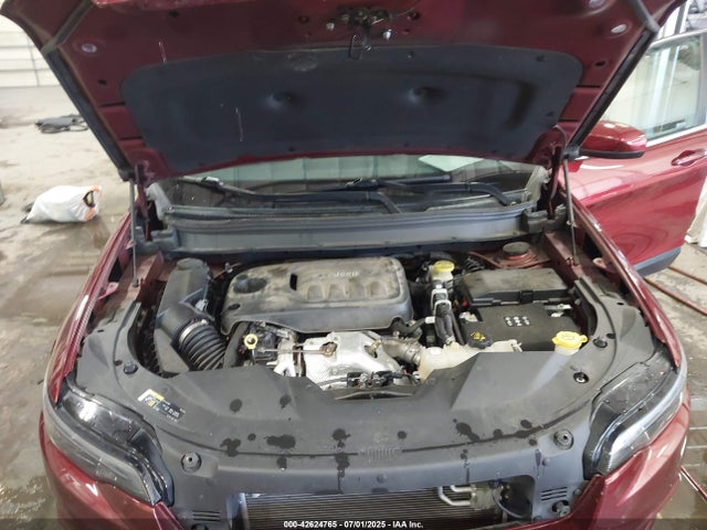 42624765 :رقم المزاد ، 1C4PJMLN5KD142723 vin ، 2019 Jeep Cherokee Latitude Plus 4x4 مزاد بيع