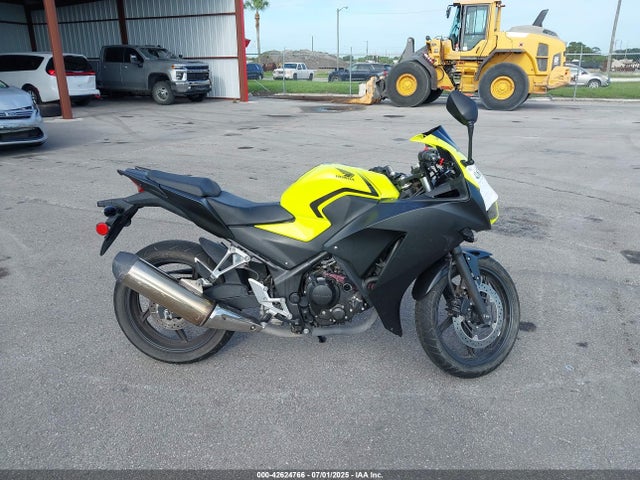 MLHNC5116G5200084 Honda Nc51e-2100001