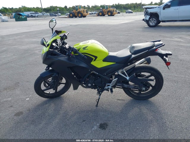 MLHNC5116G5200084 Honda Nc51e-2100001