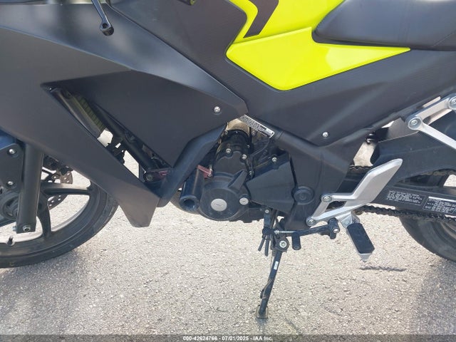 MLHNC5116G5200084 Honda Nc51e-2100001