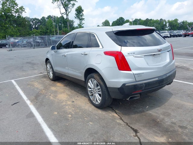 2019 CADILLAC XT5 1GYKNFRS2KZ143249 Photo 2