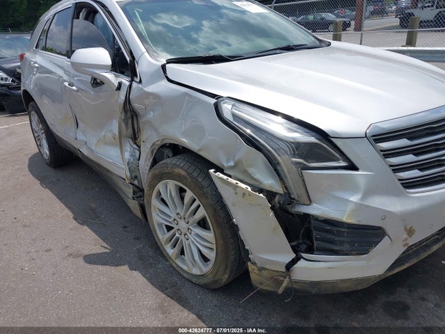 2019 CADILLAC XT5 1GYKNFRS2KZ143249 Photo 5