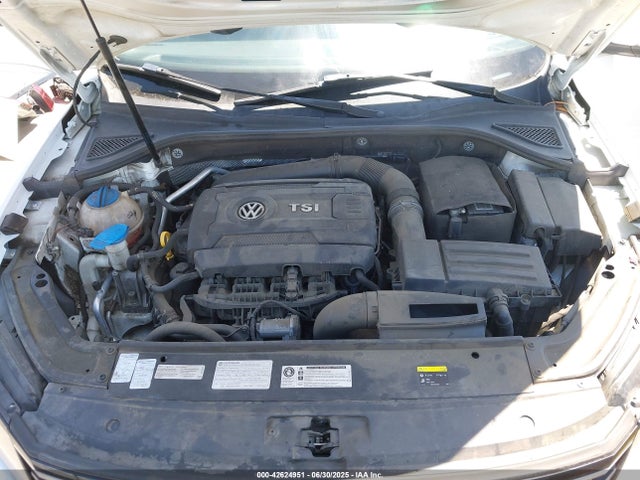 1VWAT7A30HC085703 Volkswagen 1.8 tsi