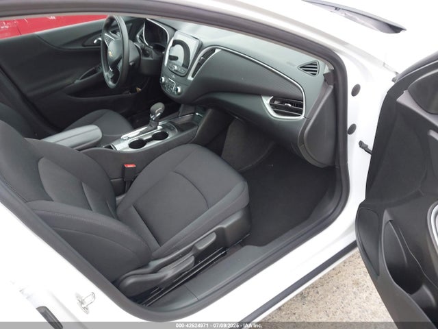 1G1ZD5ST4RF131208 Chevrolet lfv