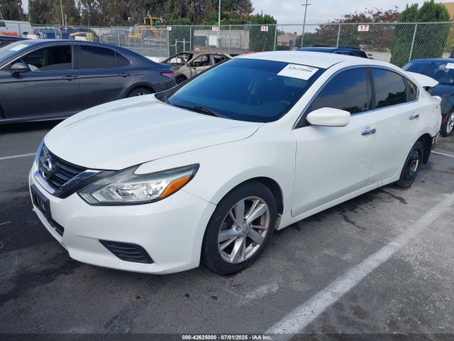 1N4AL3AP4HN352995 Nissan 2017