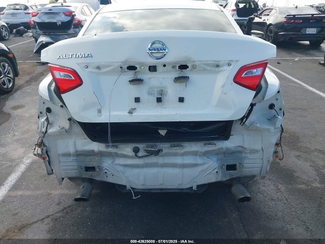 1N4AL3AP4HN352995 Nissan 2017