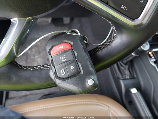 1C4JJXFM9MW774142 Jeep 2021