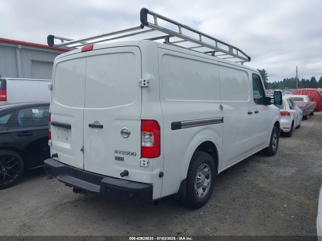 1N6AF0KY4GN815298 Nissan 2016