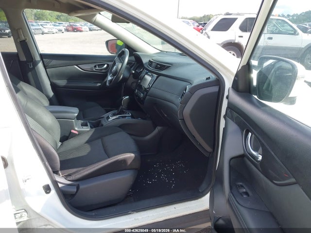 42625049 :رقم المزاد ، KNMAT2MT5HP564015 vin ، 2017 Nissan Rogue Sv مزاد بيع
