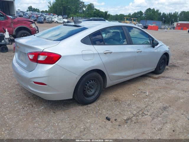 2018 CHEVROLET CRUZE 1G1BC5SM3J7210882 Photo 3