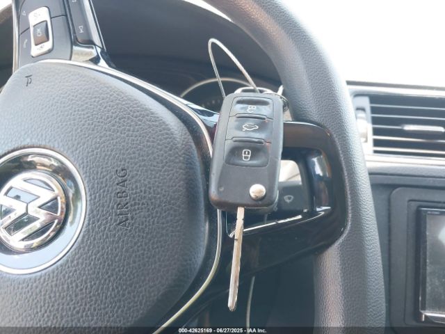 3VW167AJ4GM242457 Volkswagen Jetta