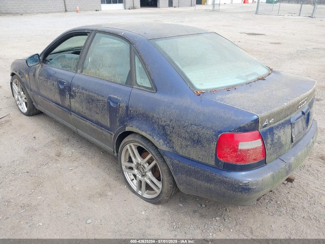 1998 AUDI A4 WAUCB28D6WA087591 Photo 2