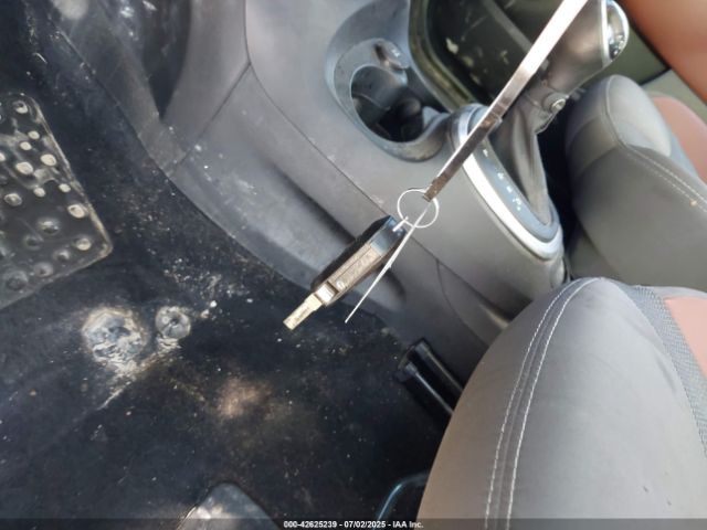 2015 FIAT 500L ZFBCFADH7FZ034025 Photo 10