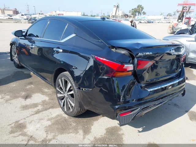 Nissan 2021 2021 1N4BL4FW4MN341466 Image 3